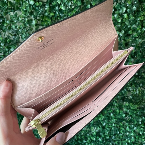 Louis Vuitton Monogram Sarah Wallet with Rose Ballerine Interior - Picture 11 of 12